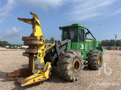Photo of a 2016 John Deere 643L