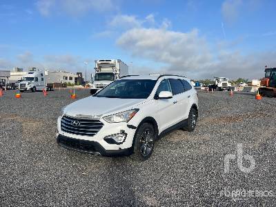 Photo of a 2016 Hyundai SANTA FE