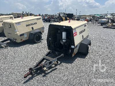 2016 DOOSAN  P185WDOT4F  185 cfm Mobile (Inoperable)  Air Compressor