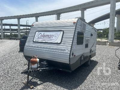 2015 KEYSTONE  COLEMAN  15 ft S/A  Travel Trailer
