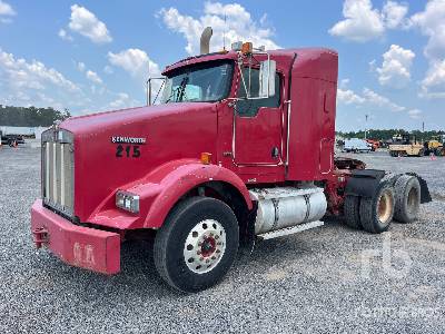 Photo of a 2010 Kenworth T800