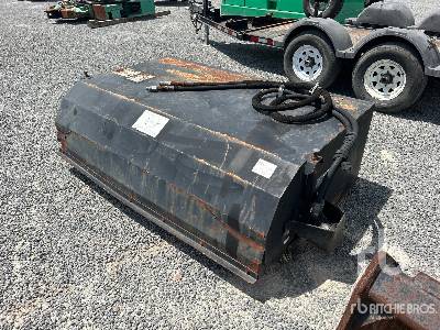 Photo of a  John Deere BR72