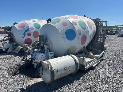 BECK 11 cy Cement Mixer Drum Truck Attachment - Other BECK 11 cy Cement Mixer Drum Truck Attachment - Other