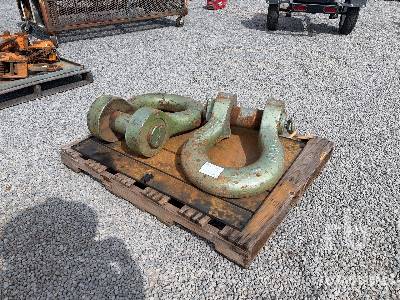 Quantity of (2) 200 Ton Shackle Quantity of (2) 200 Ton Shackle
