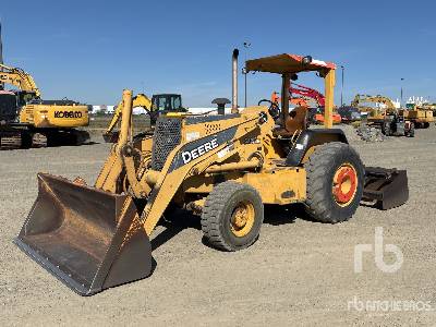 Photo of a 2005 John Deere 210LE