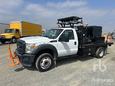 Photo of a 2014 Ford F-450