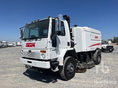 Photo of a 2005 Sterling SC8000