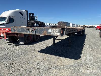 1971 FRUEHAUF  45 ft T/A  Flatbed Trailer