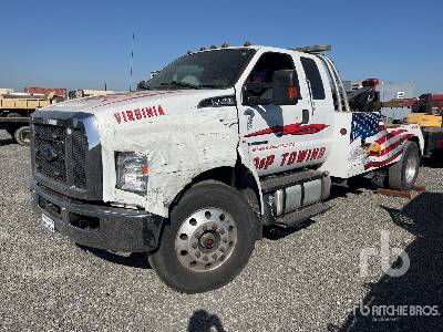 2017 FORD  F-750  4x2 Extended Cab  Tow Truck