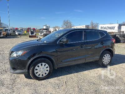 Photo of a 2018 Nissan ROGUE