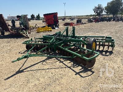 Photo of a  John Deere 10 ft Tandem