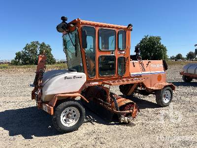 Photo of a 2010 Broce Broom RCT 350