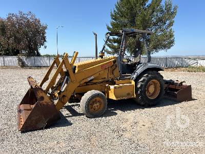 Photo of a 1999 Case 570L-XT