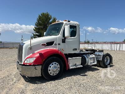 Photo of a 2014 Peterbilt 579