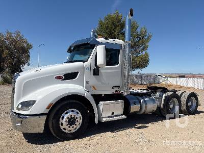 Photo of a 2014 Peterbilt 579