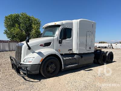Photo of a 2017 Peterbilt 579