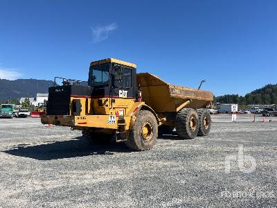 Photo of a 1998 Caterpillar D350E