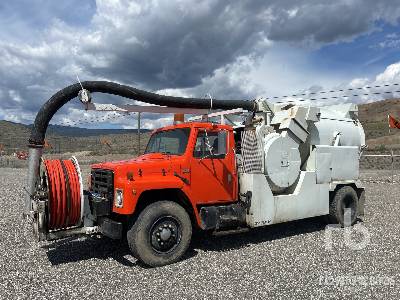 Photo of a 1985 International 1954