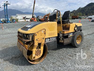 Photo of a 2001 Caterpillar CB-335D