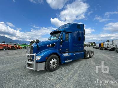 Photo of a 2021 Peterbilt 579