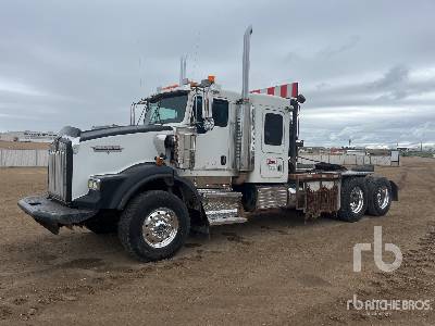 Photo of a 2005 Kenworth T800B