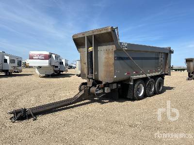 Photo of a 2020 Cross Country 21 ft Tri/A