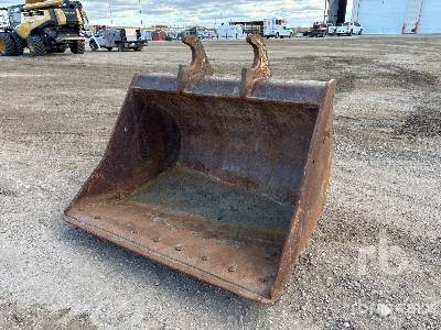 WBM  72 in Q/C Cleanup - Fits John D ...  Excavator Bucket