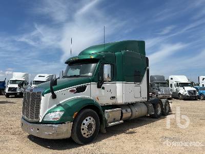 Photo of a 2018 Peterbilt 579