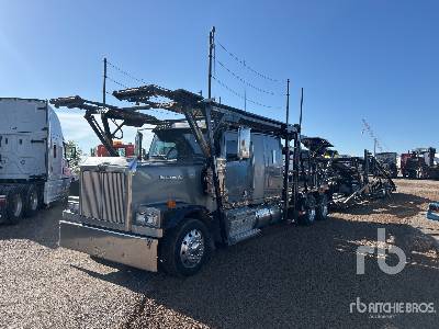 Photo of a 2018 Western Star 4900