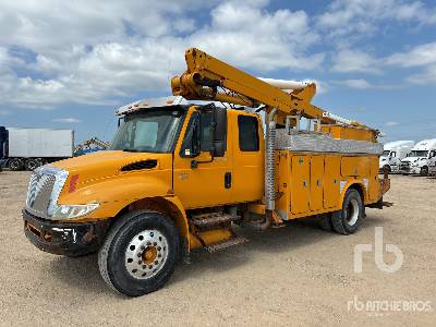Photo of a 2004 International 4300