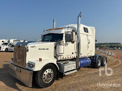 Photo of a 2007 Western Star 4900