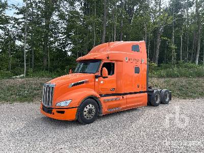 Photo of a 2023 Peterbilt 579