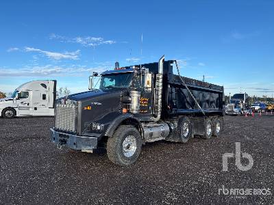 2023 KENWORTH  T800  8x4  Dump Truck (Tri/A)