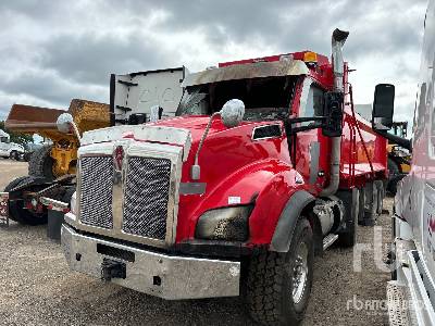 2022 KENWORTH  T880  8x4 (Inoperable)  Dump Truck (Tri/A)