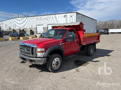 Photo of a 2008 Ford F-550