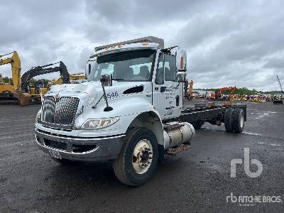 Photo of a 2013 International 4300M7SBA