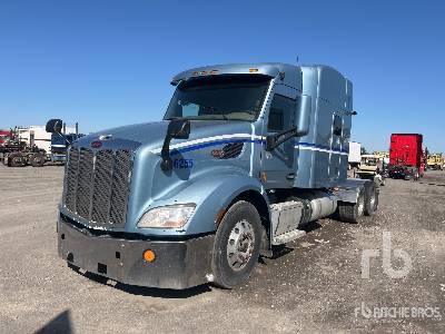 Photo of a 2016 Peterbilt 579