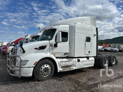 Photo of a 2018 Peterbilt 579