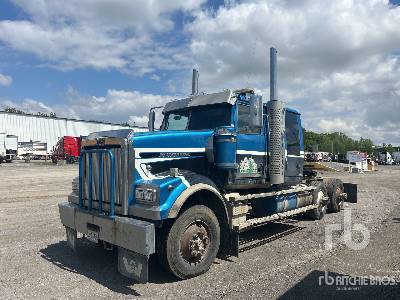 Photo of a 2018 Western Star 4900