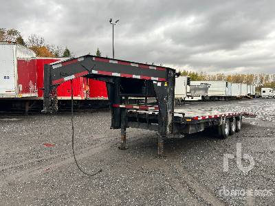 2008 PJ  29 ft Tri/A Gooseneck  Equipment Trailer