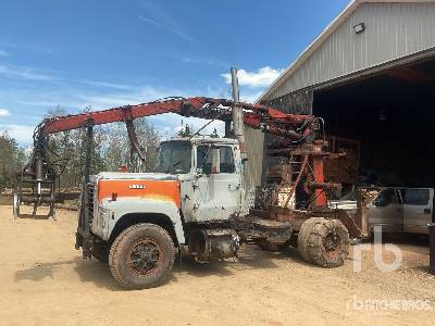 Photo of a 1995 Ford LTS9000