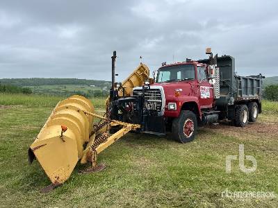 Photo of a 1989 Ford LOUISVILLE L900