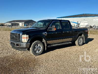 2010 FORD F-250 XLT 4x4 Crew Cab Pickup 2010 FORD F-250 XLT 4x4 Crew Cab Pickup