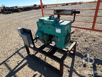 ONAN  7.5JB-18R/11783  7.5 kW Skid-Mounted  Gen Set (250-749 Kw/310-950 Kva)