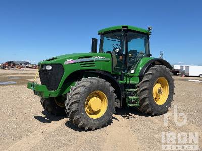 2004 John Deere 7820