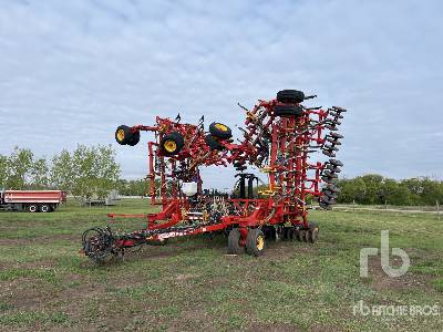 Photo of a 2008 Bourgault 5710
