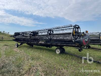 2019 MACDON FD135 35 ft Flex Draper Header 2019 MACDON FD135 35 ft Flex Draper Header