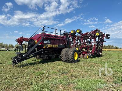 2014 SEED HAWK 8412 84 ft Air Drill 2014 SEED HAWK 8412 84 ft Air Drill