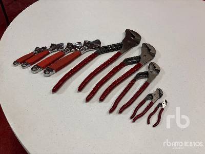 SNAP-ON (4) Adjustable Wrenches Hand Tools SNAP-ON (4) Adjustable Wrenches Hand Tools