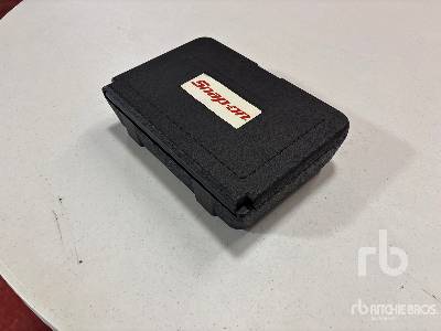 SNAP-ON RADKITPLUSA Cooling System Vacum/Filler Hand Tools SNAP-ON RADKITPLUSA Cooling System Vacum/Filler Hand Tools